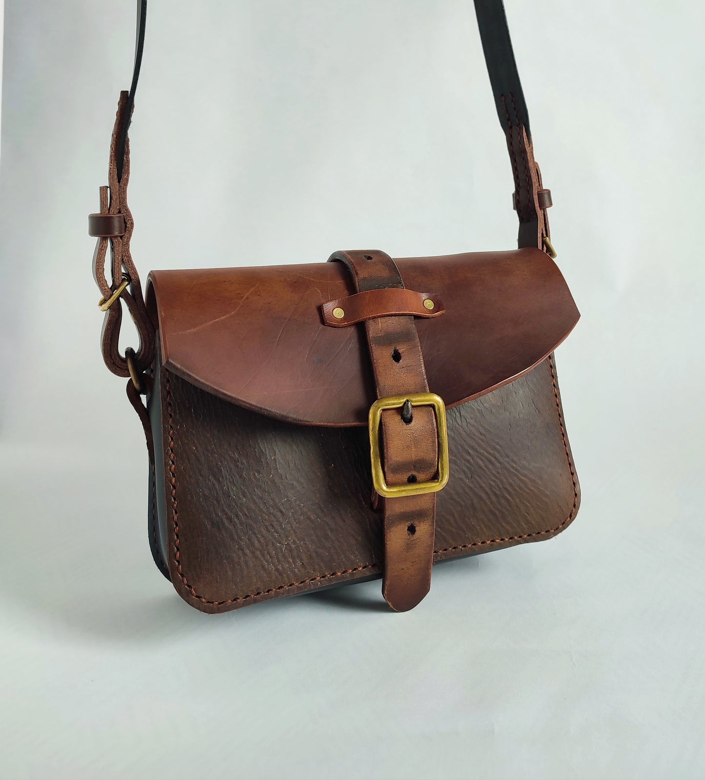 Sac besace marron - Cuir de selle d'équitation recyclé